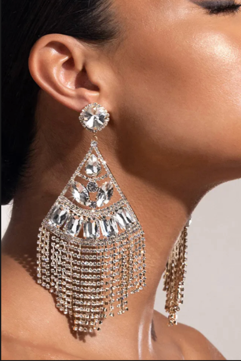 DIVINE DIAMOND SHAPED EARRINGS